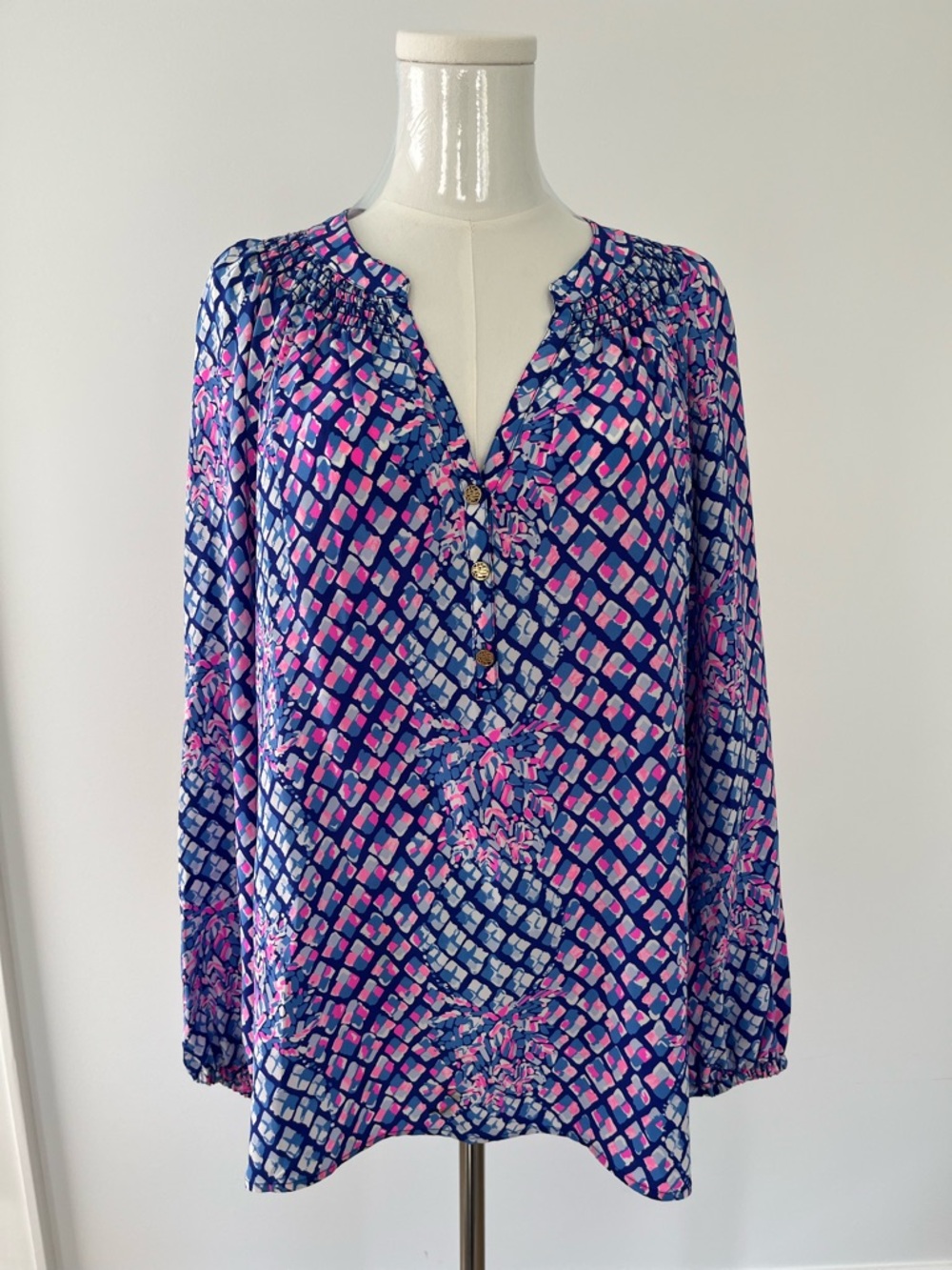 Lilly Pulitzer Blue & Pink Geometric Long-Sleeve V-Neck Tunic